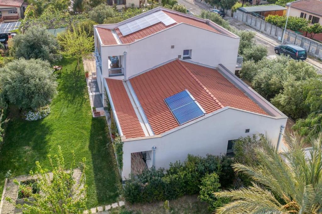 La Casa Degli Ulivi Appartamento In Villa Con Patio Quartu SantʼElena Zewnętrze zdjęcie