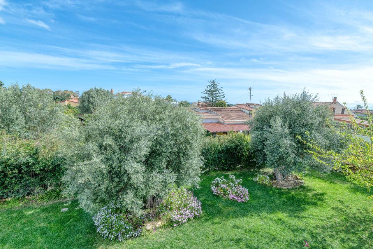 La Casa Degli Ulivi Appartamento In Villa Con Patio Quartu SantʼElena Zewnętrze zdjęcie
